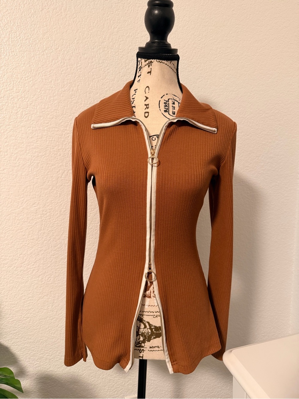 Ribbed Zip-Front Jacket in Cognac
